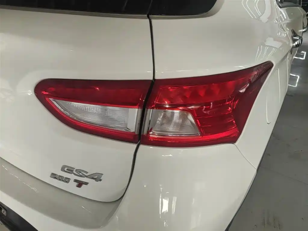 GAC Trumpchi Trumpchi GS4 2015 200T G-DCT Elite Edition фото 7