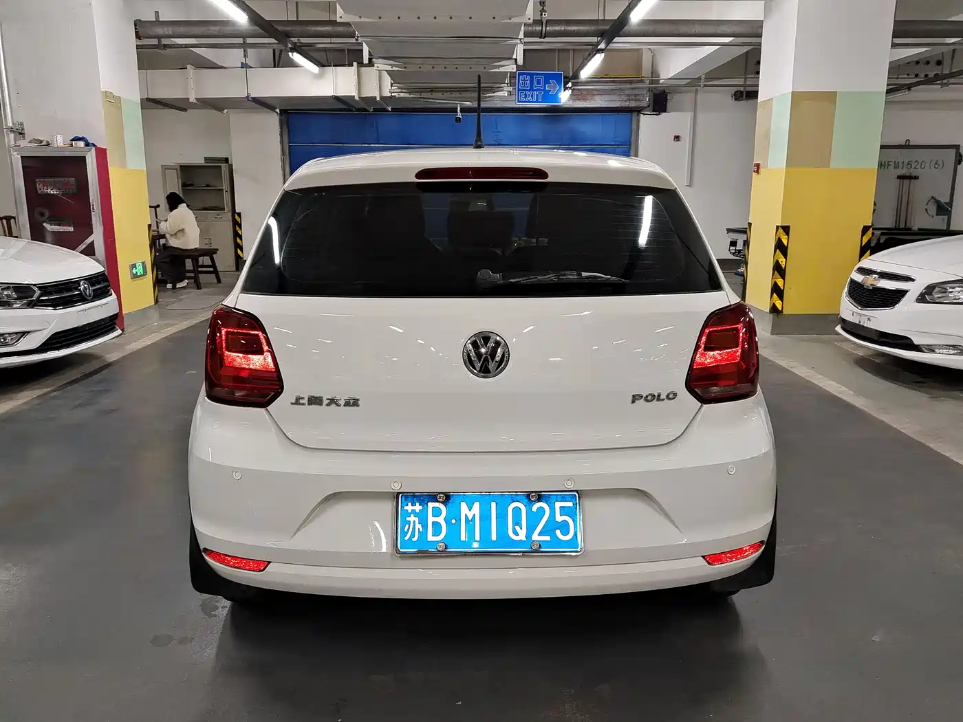 Volkswagen Polo 2014 1.4L Manual Trend Edition фото 5