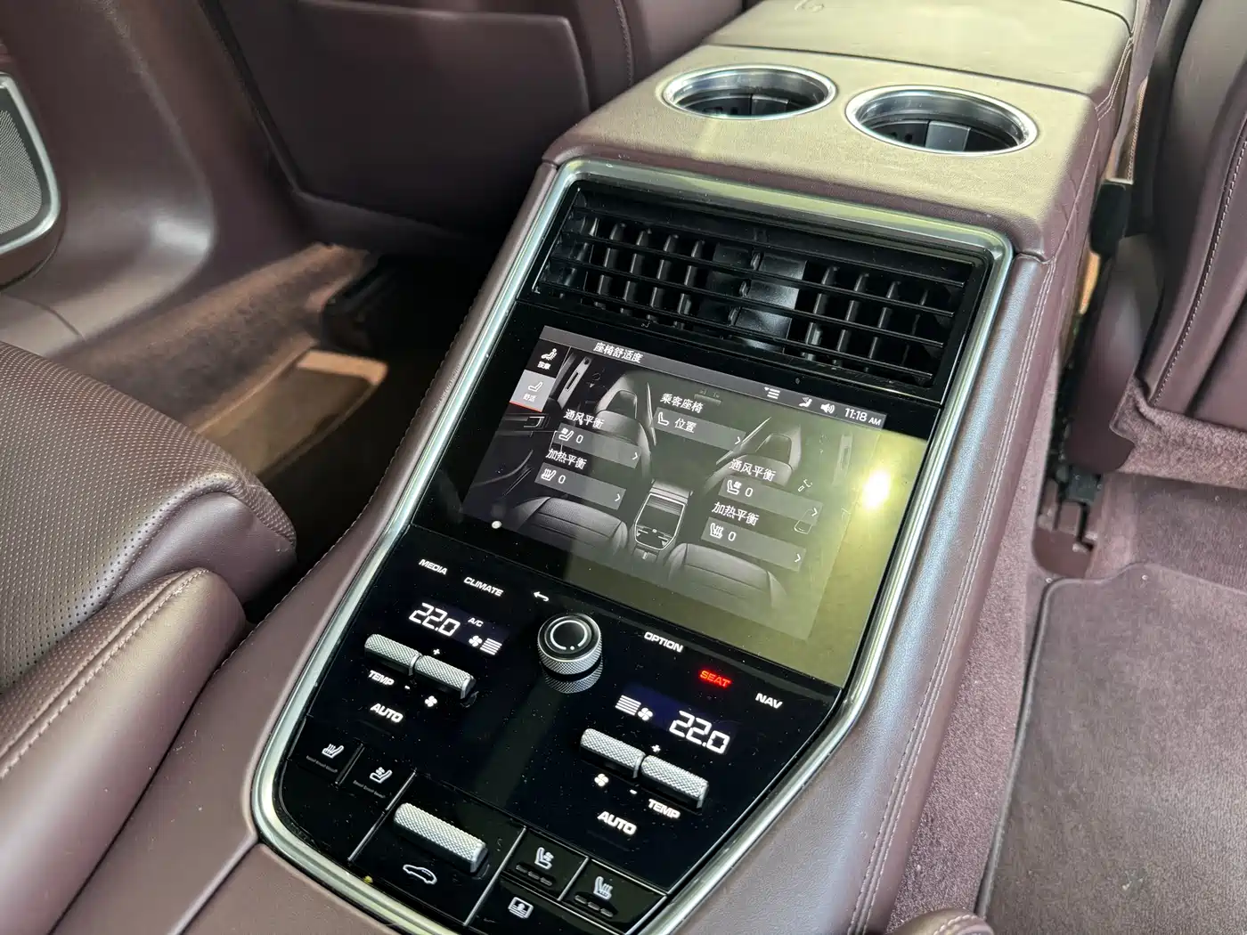 Porsche Panamera New Energy 2023 Panamera Turbo S E-Hybrid Executive Long Wheelbase 4.0T фото 11