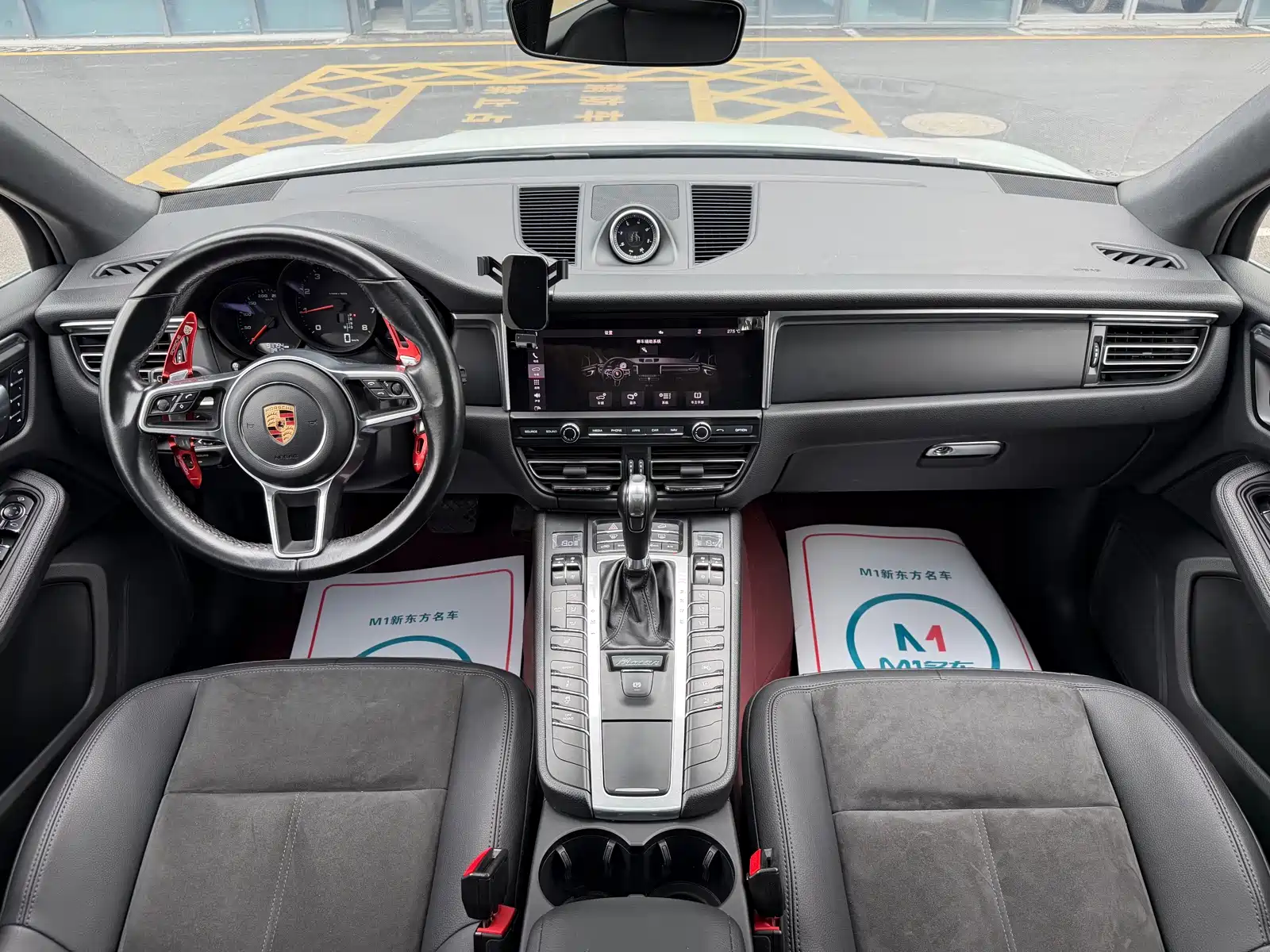 Фото 9 - Porsche Macan