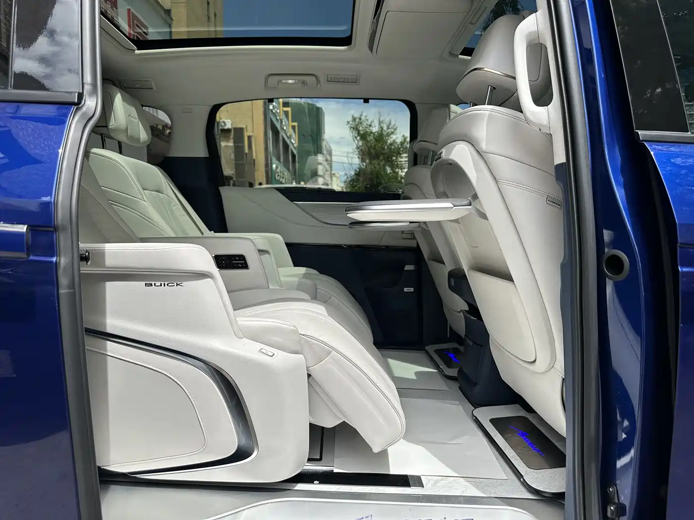Buick GL8 New Energy 2024 Landglory Luxury Edition 7-Seater фото 21