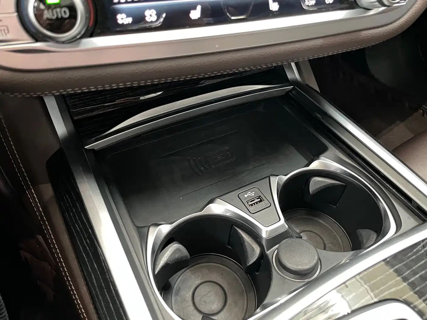 BMW 7 Series 2019 740Li Leading M Sport Package фото 29