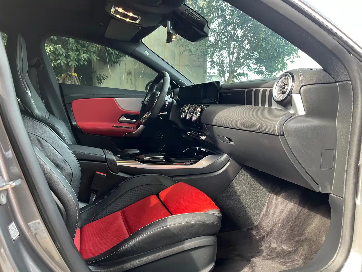 Mercedes-Benz CLA AMG 2022 AMG CLA 45 4MATIC+ фото 9