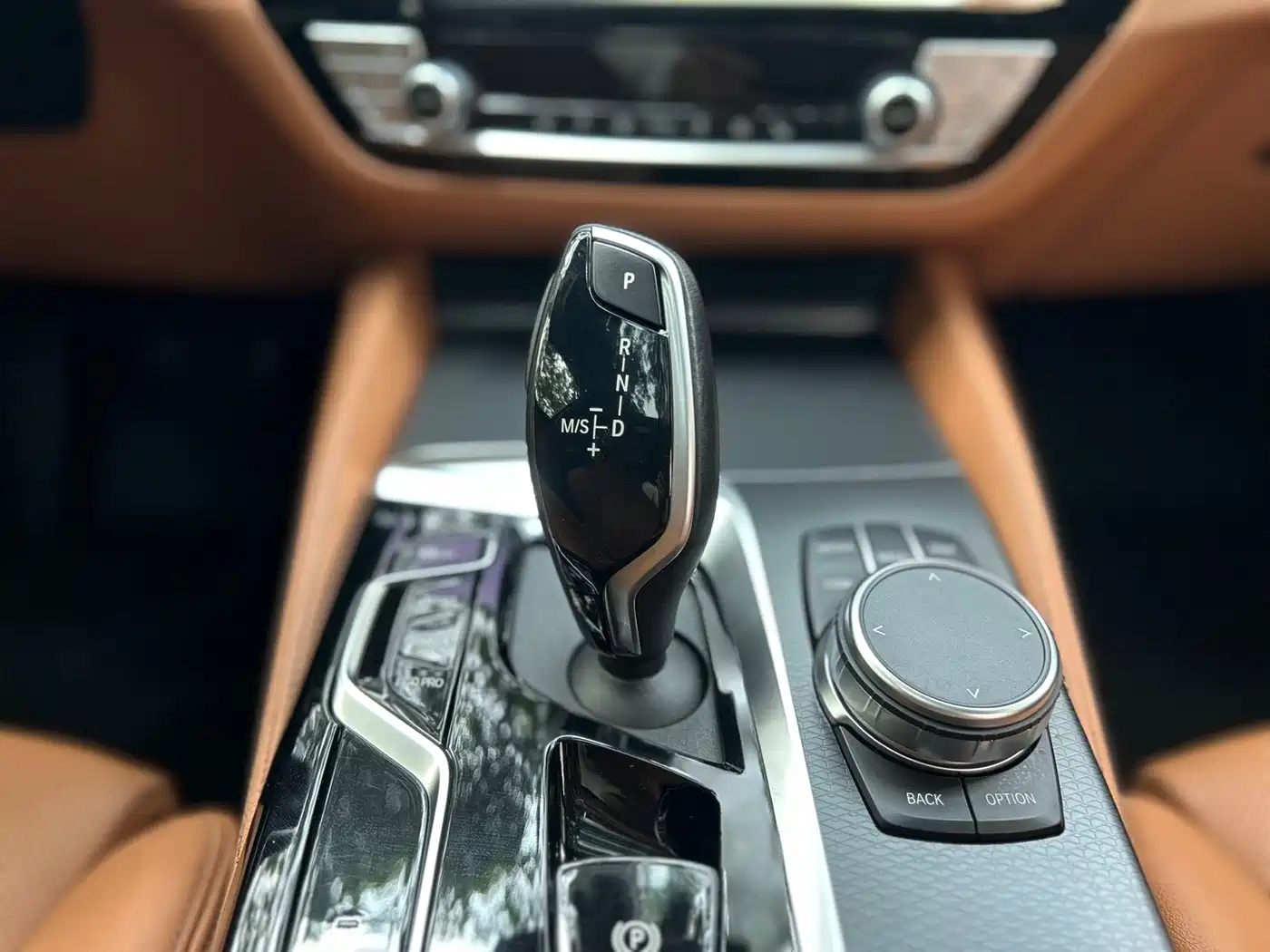 BMW 5 Series (Import) 2022 530i M Sport Package фото 14