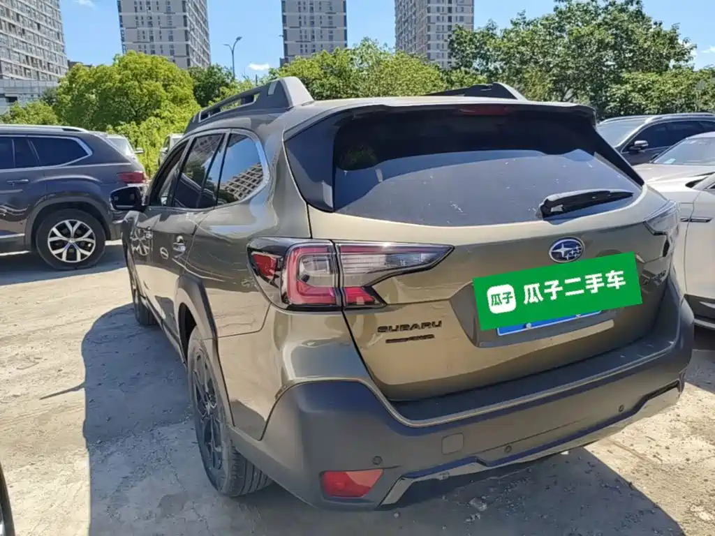 SUBARU OUTBACK