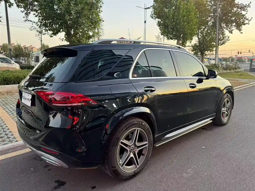 Mercedes-Benz GLE 2020 Facelift GLE 450 4MATIC Luxury фото 2