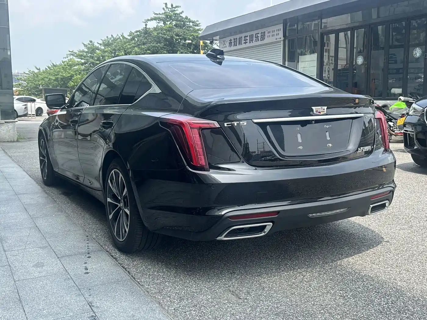 Cadillac CT5 2026 2025 Model 28T Urban Sport Edition