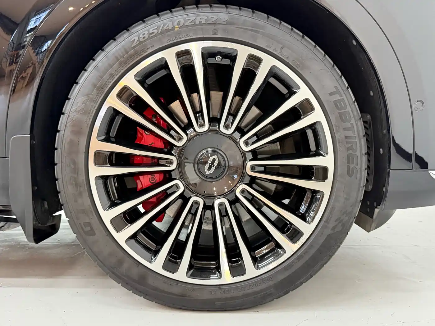 Aito M9 2024 2024 Extended Range Ultra 42kWh 6-Seater