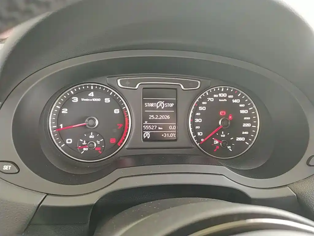 Audi Q3 2015 35 TFSI Comfort фото 12