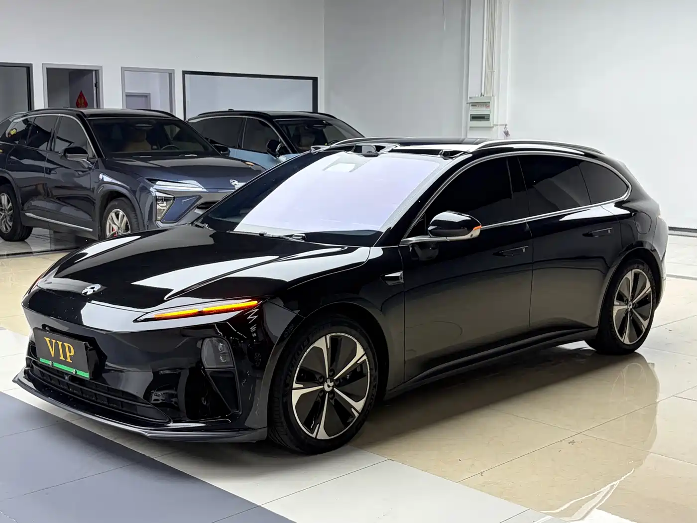 Фото 1 - NIO ET5T