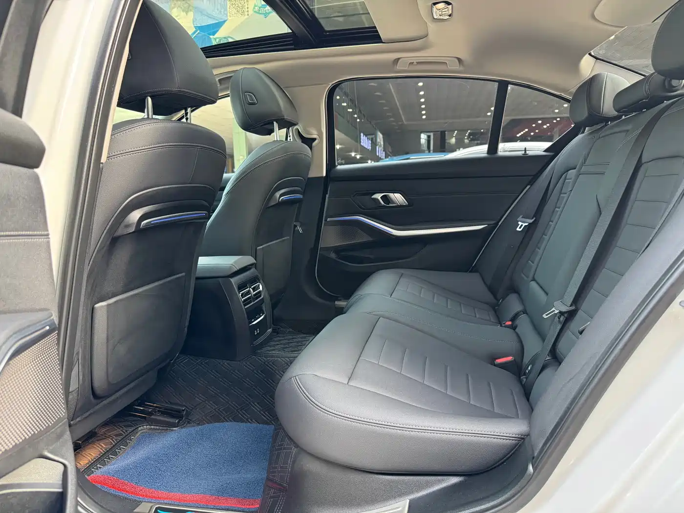 BMW 3 Series 2020 325Li Launch Edition фото 6