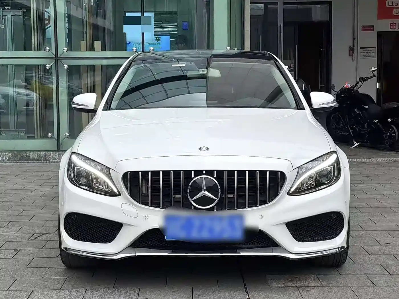 Mercedes-Benz C-Class 2017 C 200 L Sport фото 2