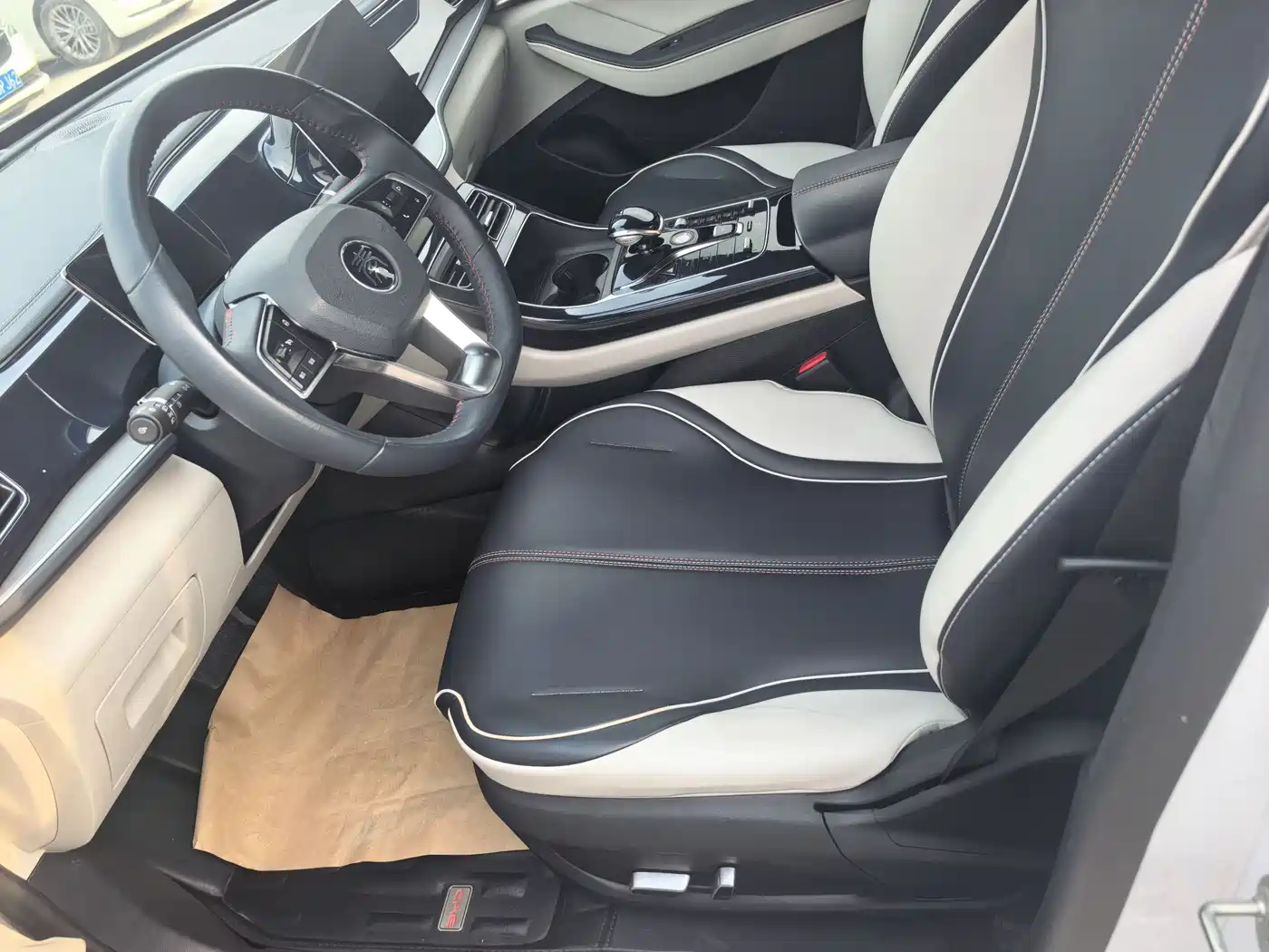 BYD Qin PLUS 2023 Champion Edition DM-i 55KM Surpassing фото 4