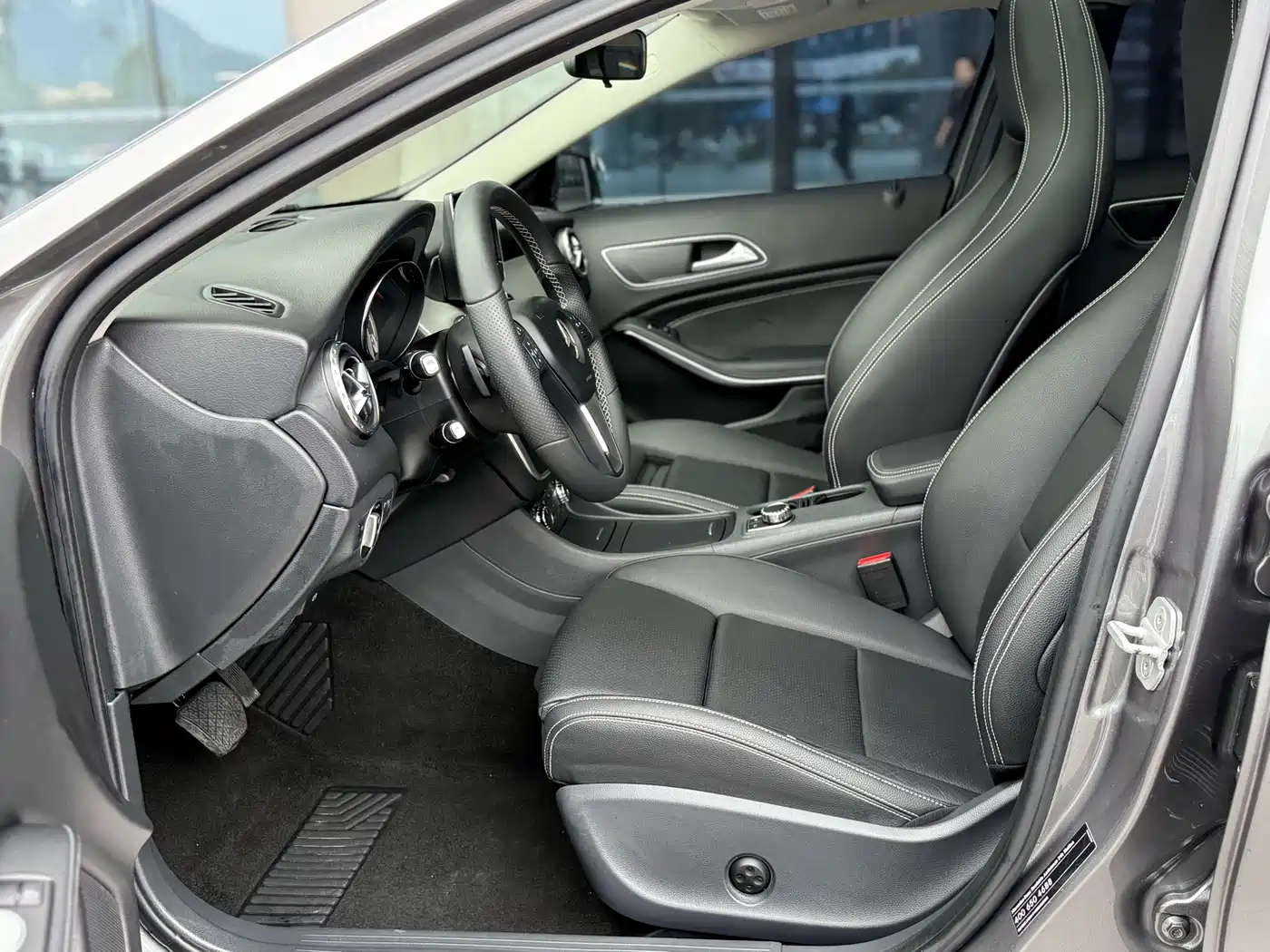 Mercedes-Benz GLA 2016 GLA 200 Dynamic фото 14