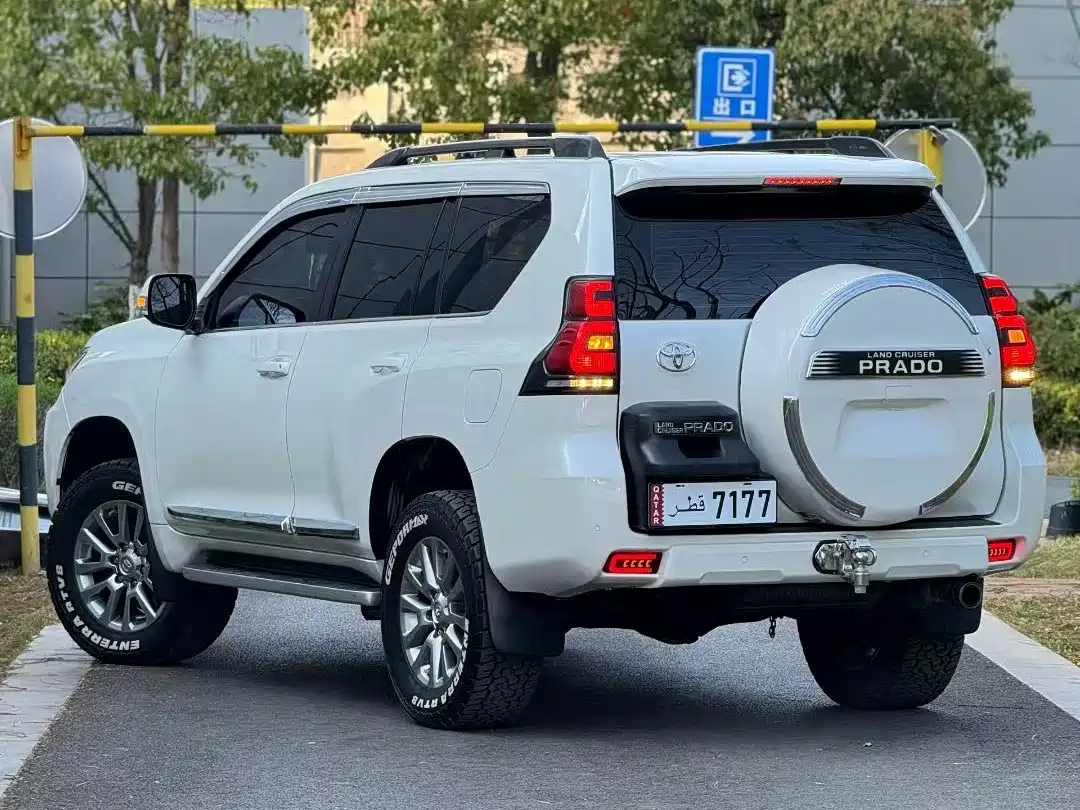 Toyota Prado 2018 3.5L Automatic TX-L Rear-mounted Spare Tire фото 9