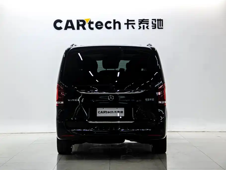 Mercedes-Benz V-Class 2022 V 260 L Long Wheelbase Luxury Edition фото 6