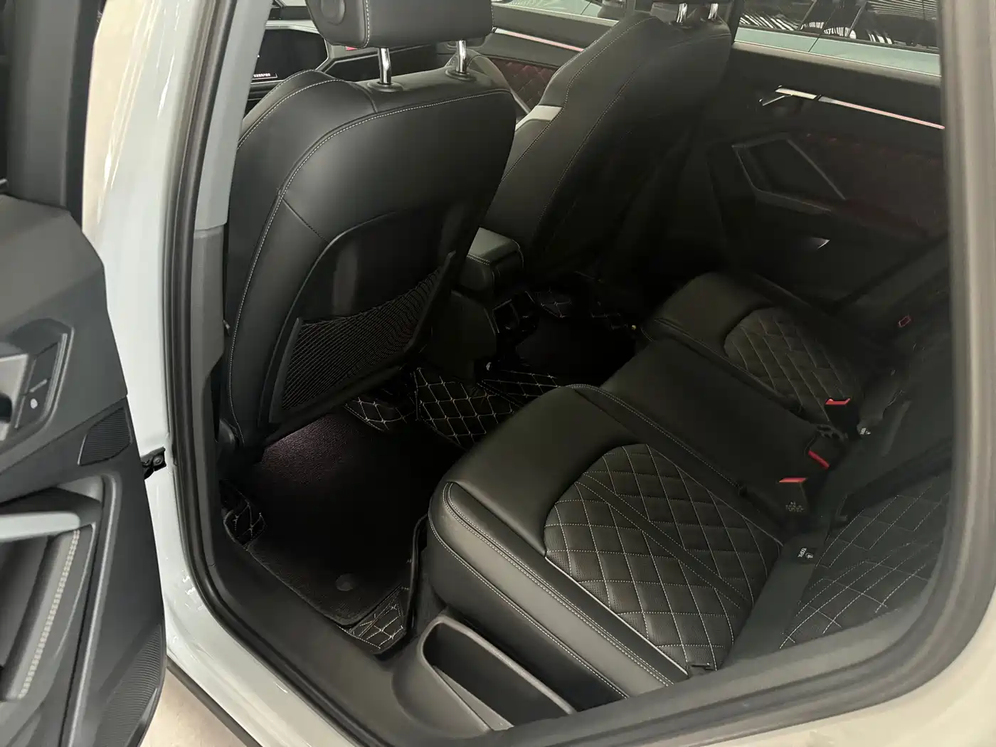 Audi Q3 2024 35 TFSI Progressive Sport фото 5