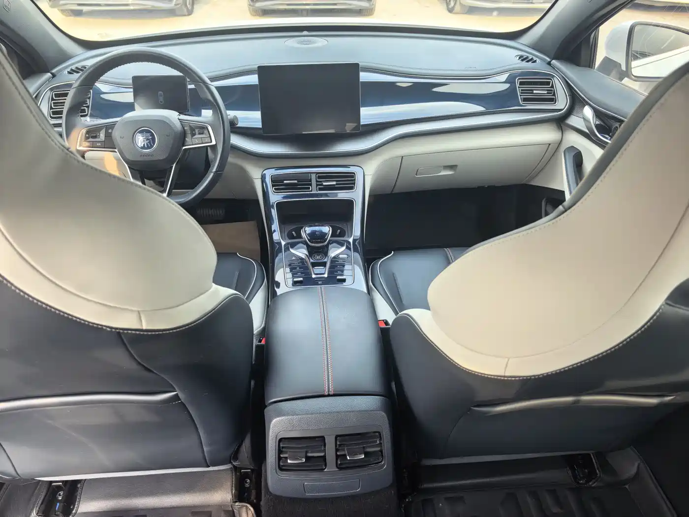 BYD Qin PLUS 2023 Champion Edition DM-i 55KM Surpassing фото 7