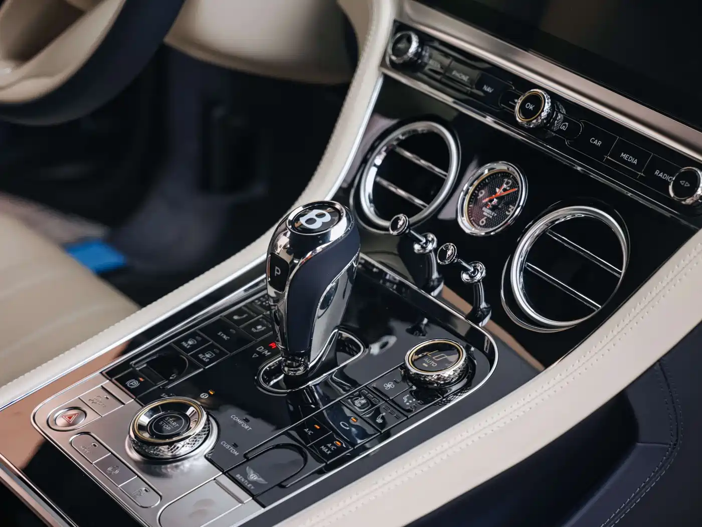Bentley Continental 2026 2024 4.0T GT V8