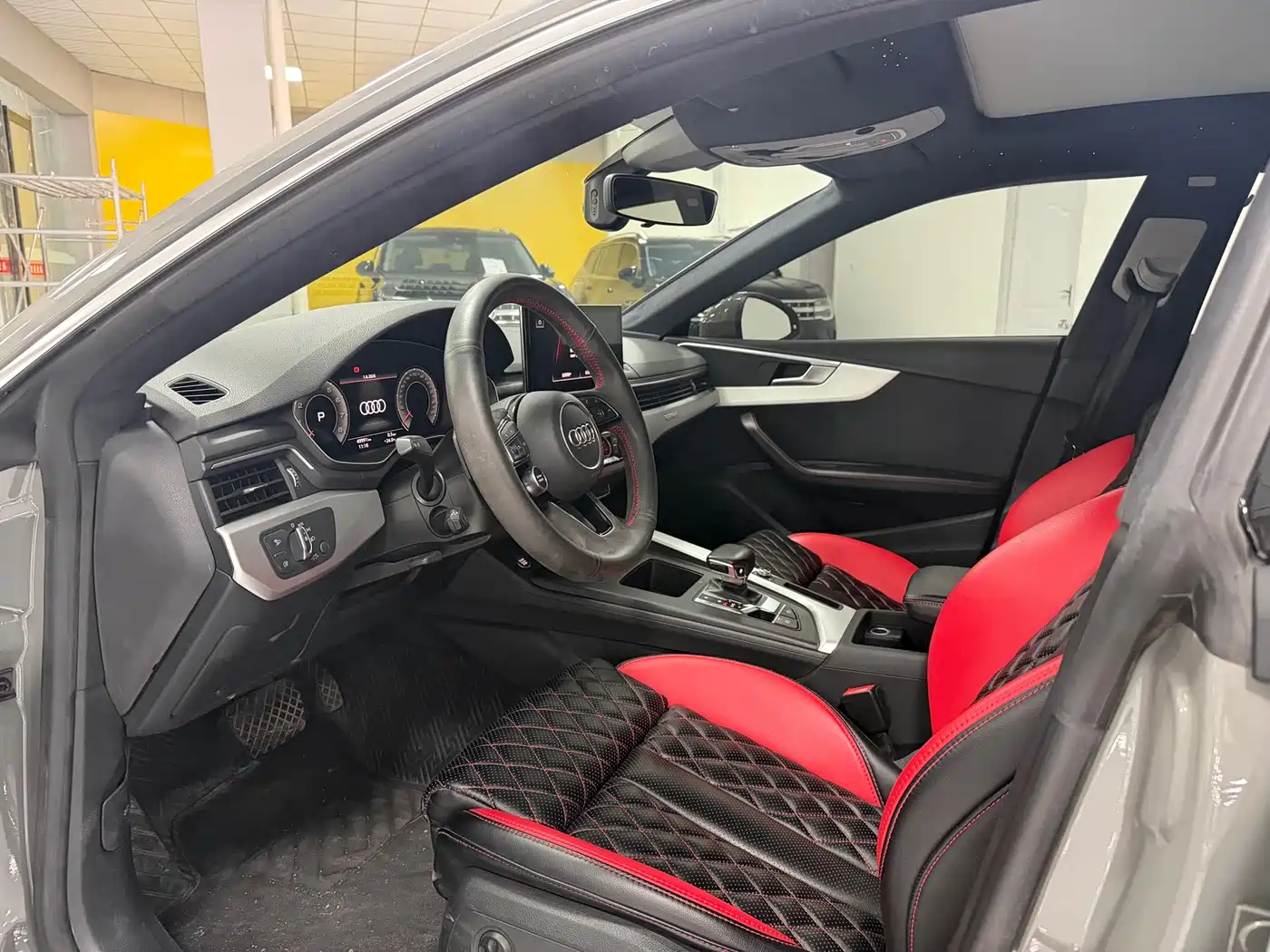 Audi A5 (Import) 2021 Sportback 40 TFSI quattro Luxury Dynamic фото 4