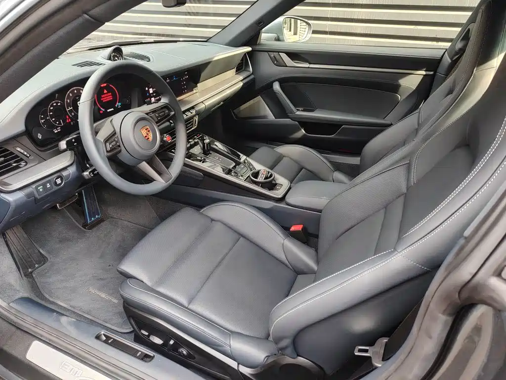 Фото 6 - Porsche 911