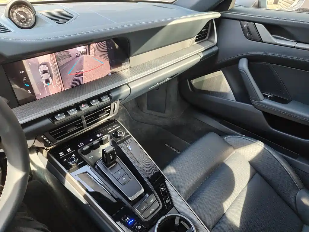 Фото 9 - Porsche 911