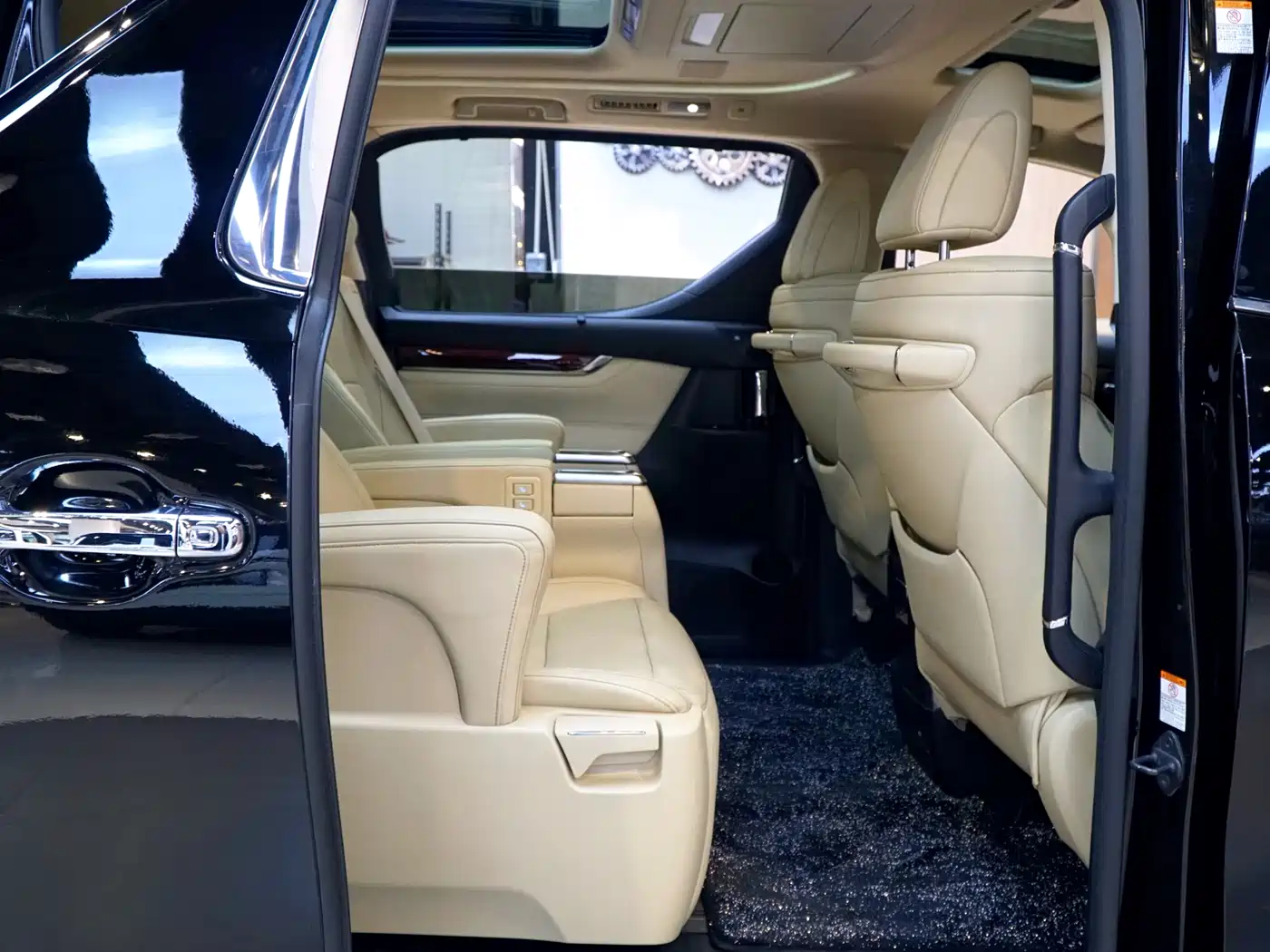 Toyota Alphard 2015 3.5L Luxury Edition фото 12