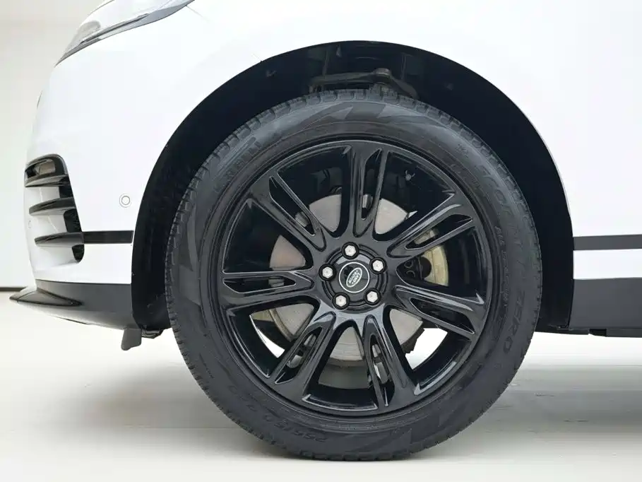 Land Rover Range Rover Velar 2023 2023 250PS Gloss Black Collector's Edition