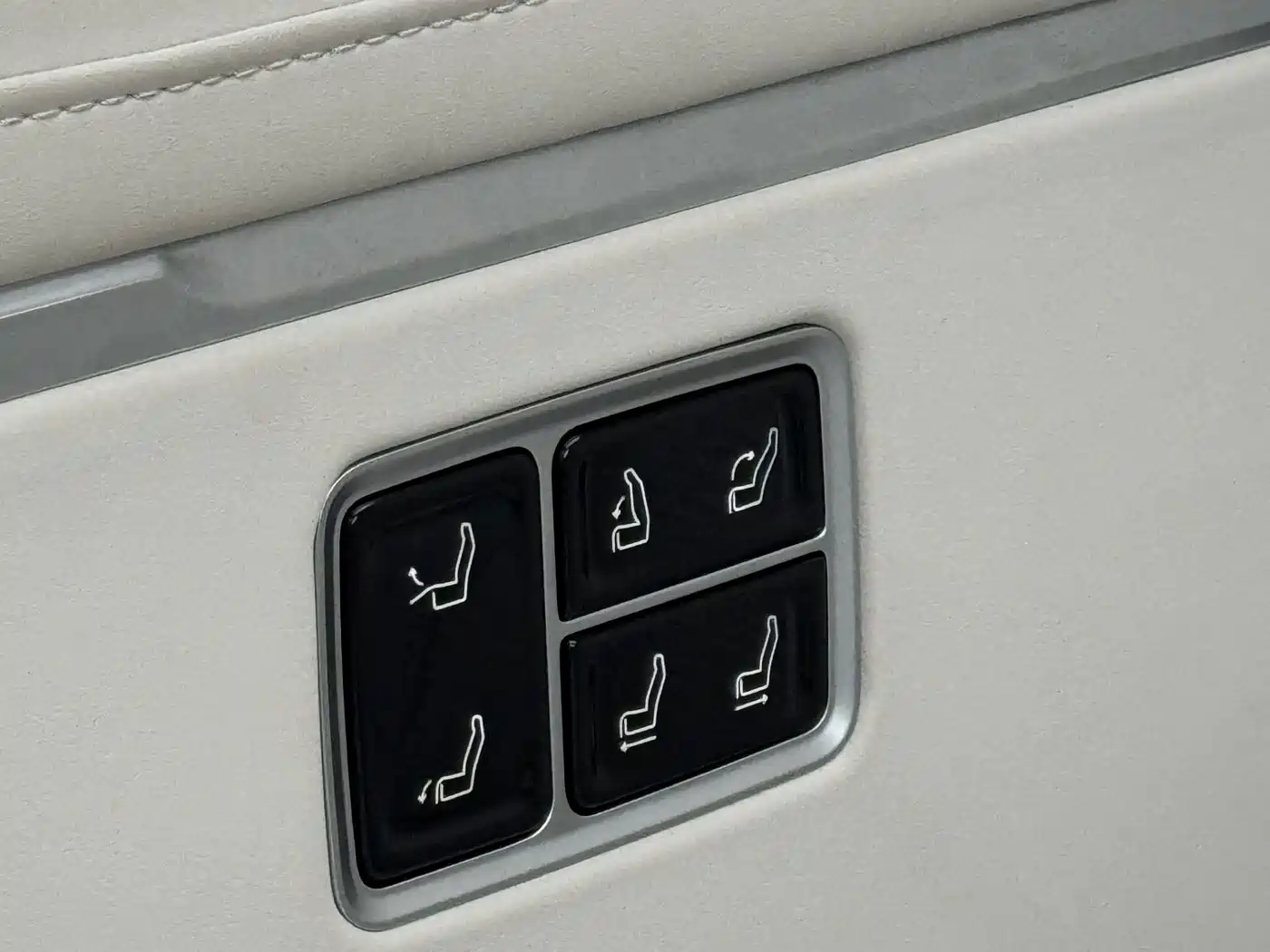 Geely Galaxy Galaxy V900 2026 2026 Model Year Base Version 6-Seater