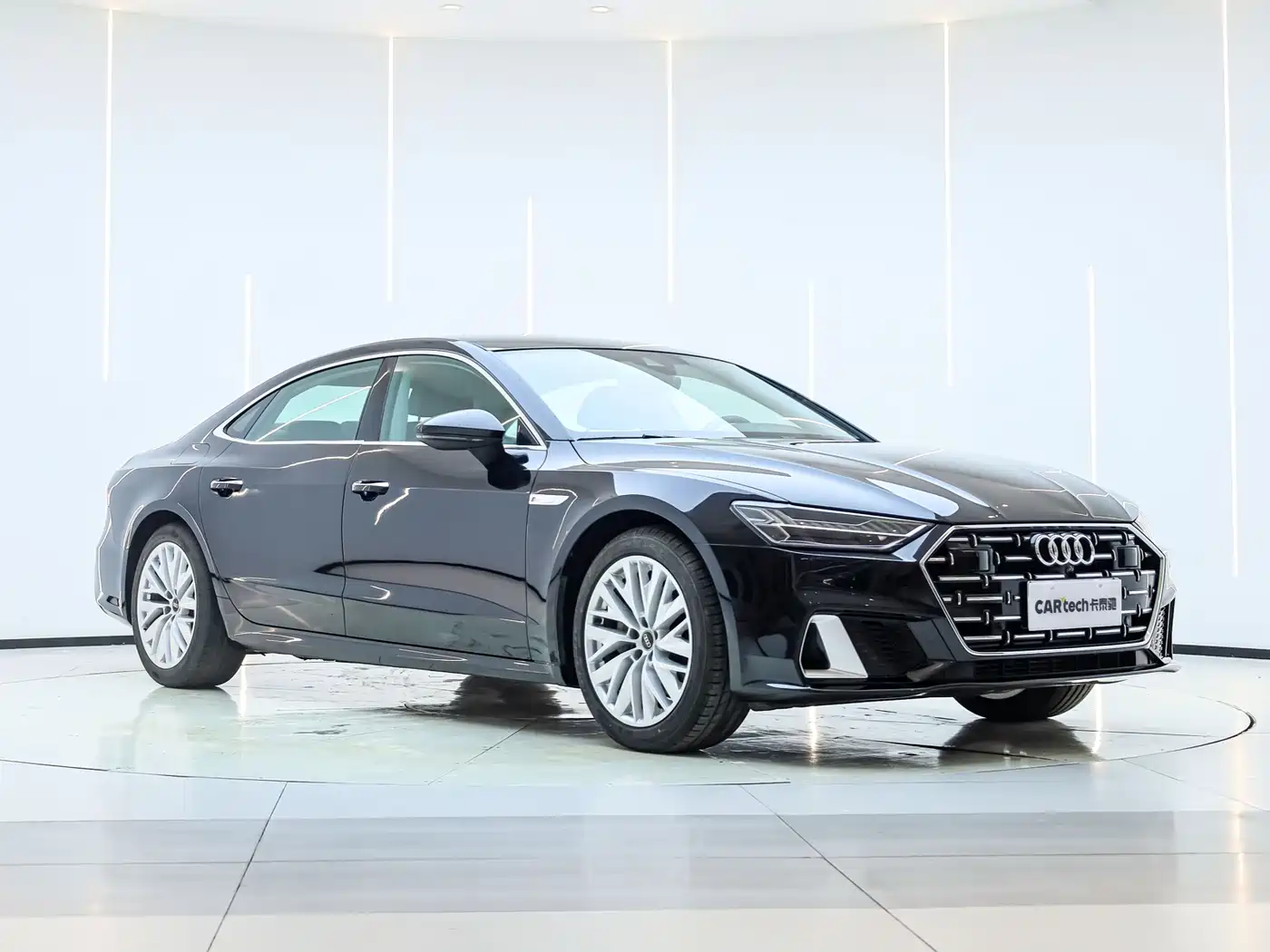 Audi A7L 2024 45TFSI S-line Dream Edition Crystal Package фото 2