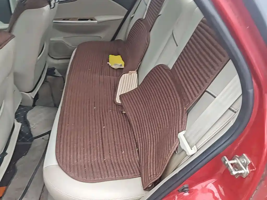 Фото 17 - Buick Excelle