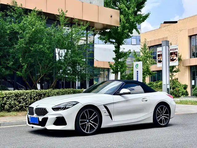 BMW Z4 sDrive 25i, M Спорт-пакет