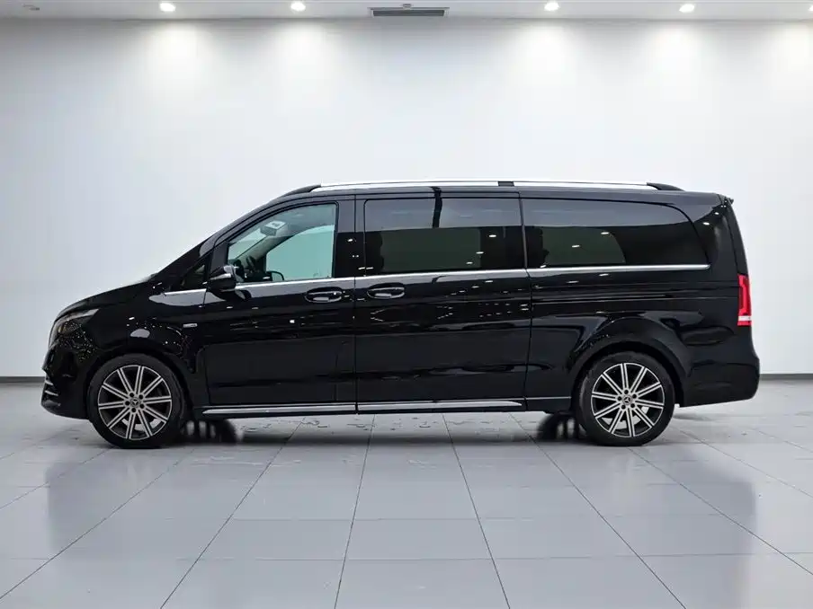 MERCEDES-BENZ V CLASS