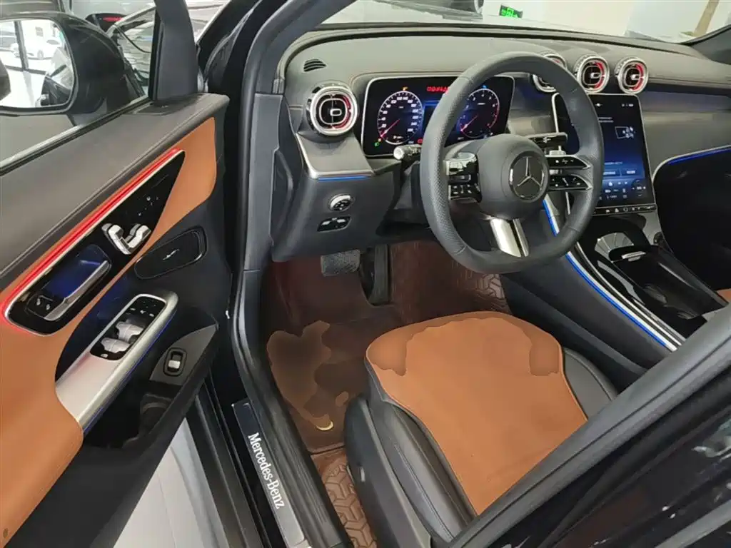 Mercedes-Benz GLC 2024 GLC 260 L 4MATIC Luxury 5-seater фото 16