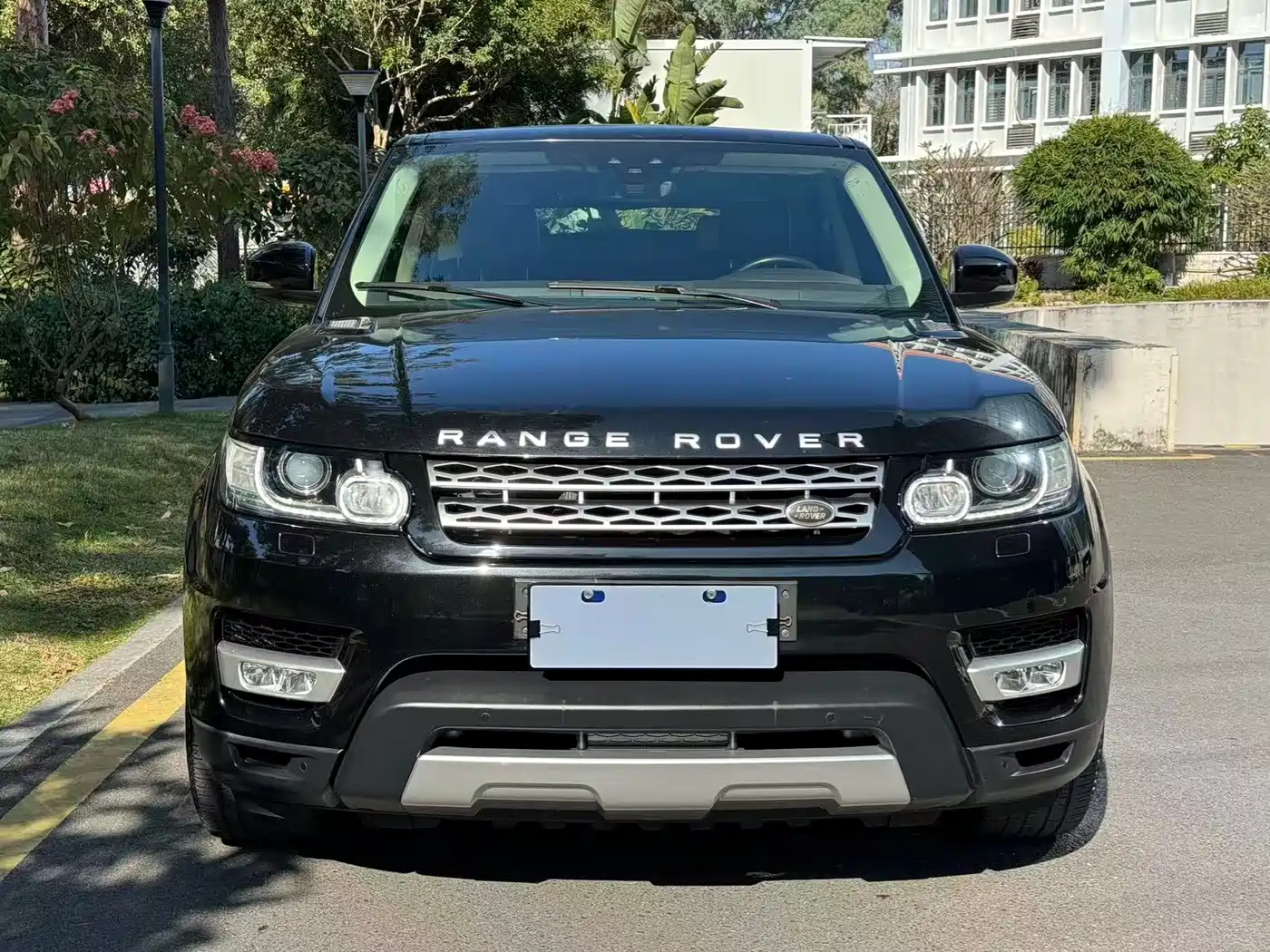 Land Rover Range Rover Sport 2017 3.0 SC V6 SE фото 3