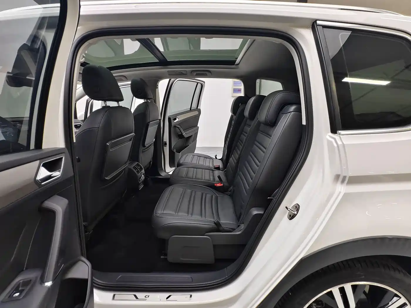 Volkswagen Touran 2019 2018 Touran L 280TSI DSG Cross Edition 7-seater China VI