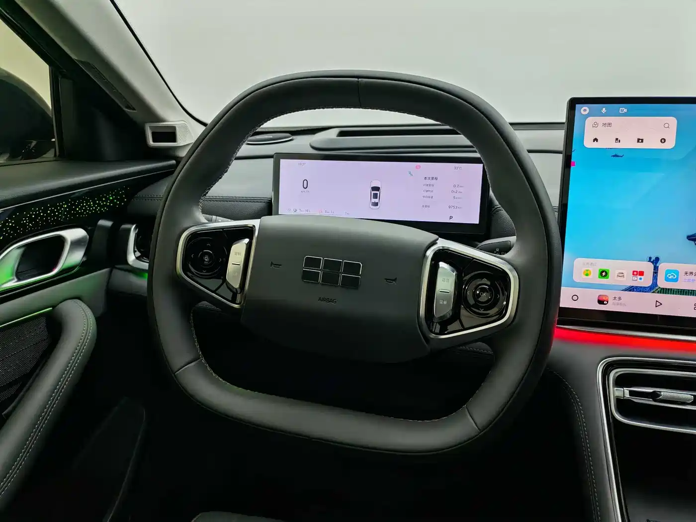 Geely Galaxy Galaxy A7 2025 EM-i 150km Explorer+ Edition фото 20