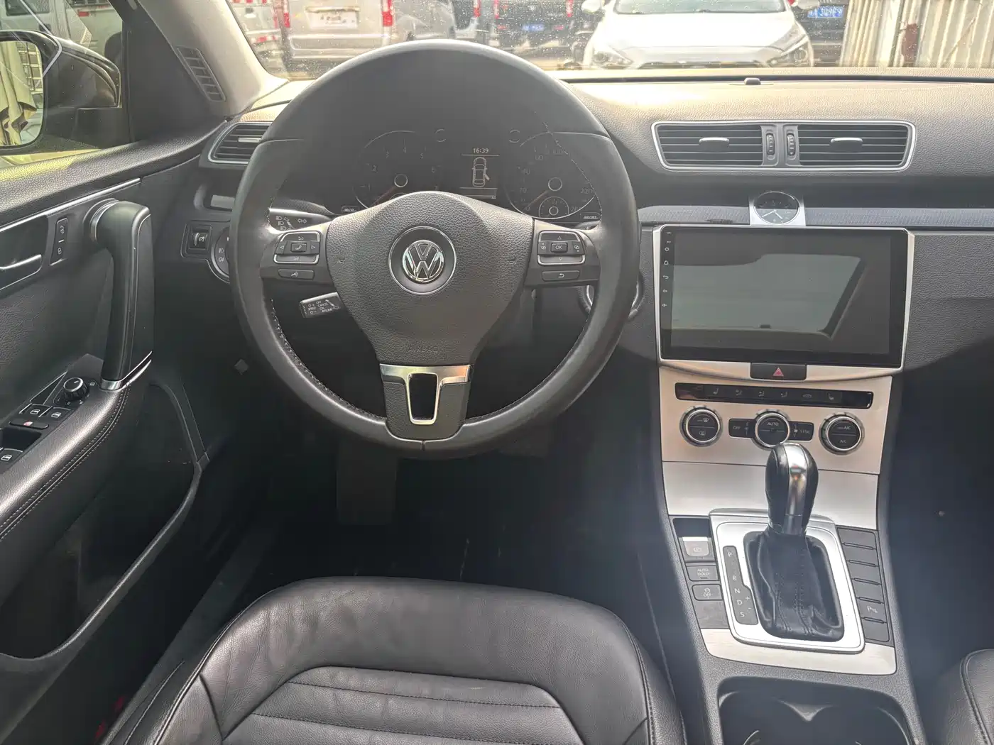 Volkswagen Magotan 2012 Facelift 1.8TSI Luxury фото 10