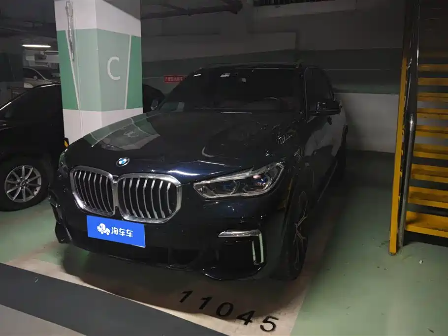 BMW X5 2022 xDrive 40Li Premium M Sport Package