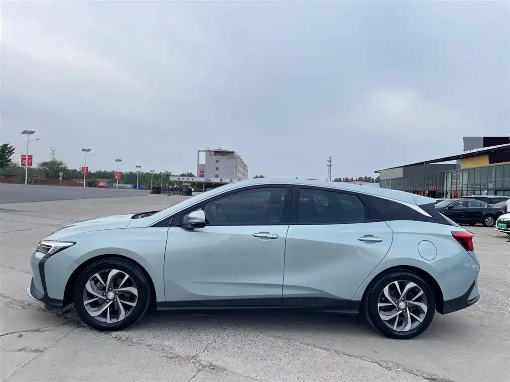 BUICK SLIGHTLY BLUE 6