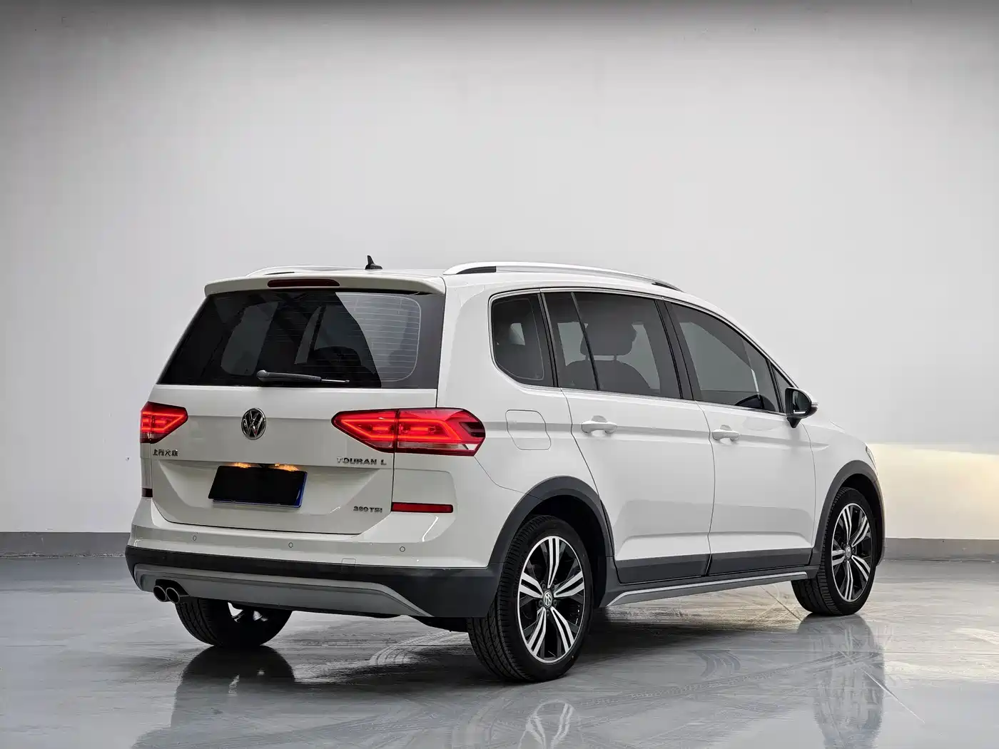 Volkswagen Touran 2019 2018 Touran L 280TSI DSG Cross Edition 7-seater China VI