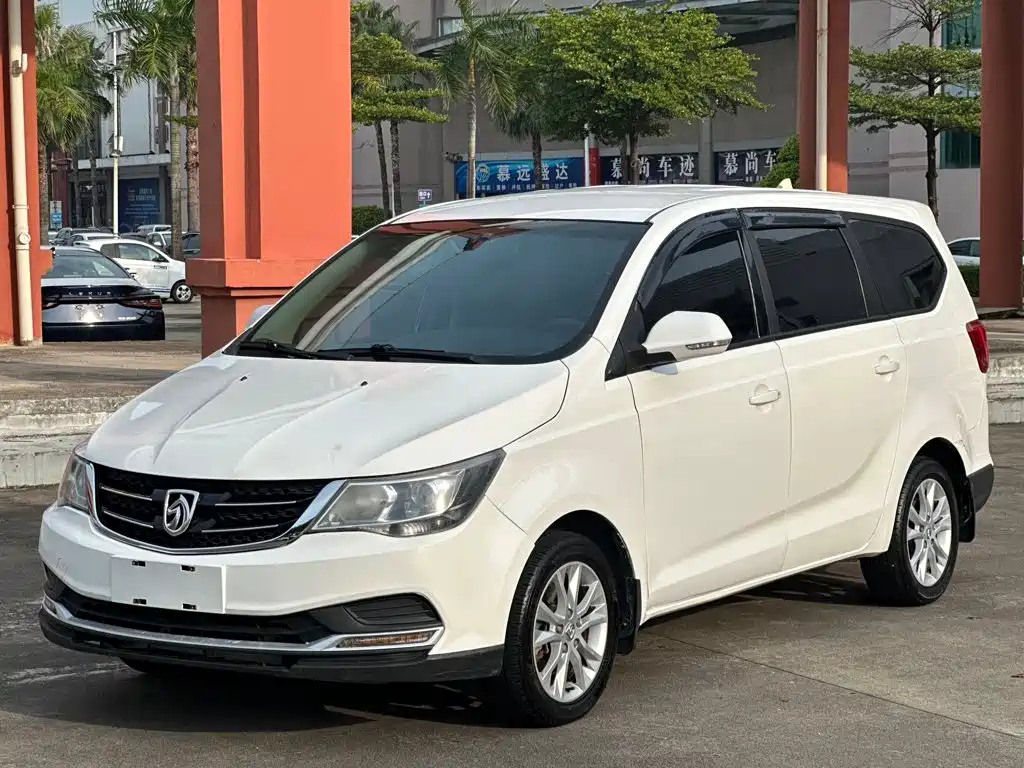 Фото 1 - Baojun 730