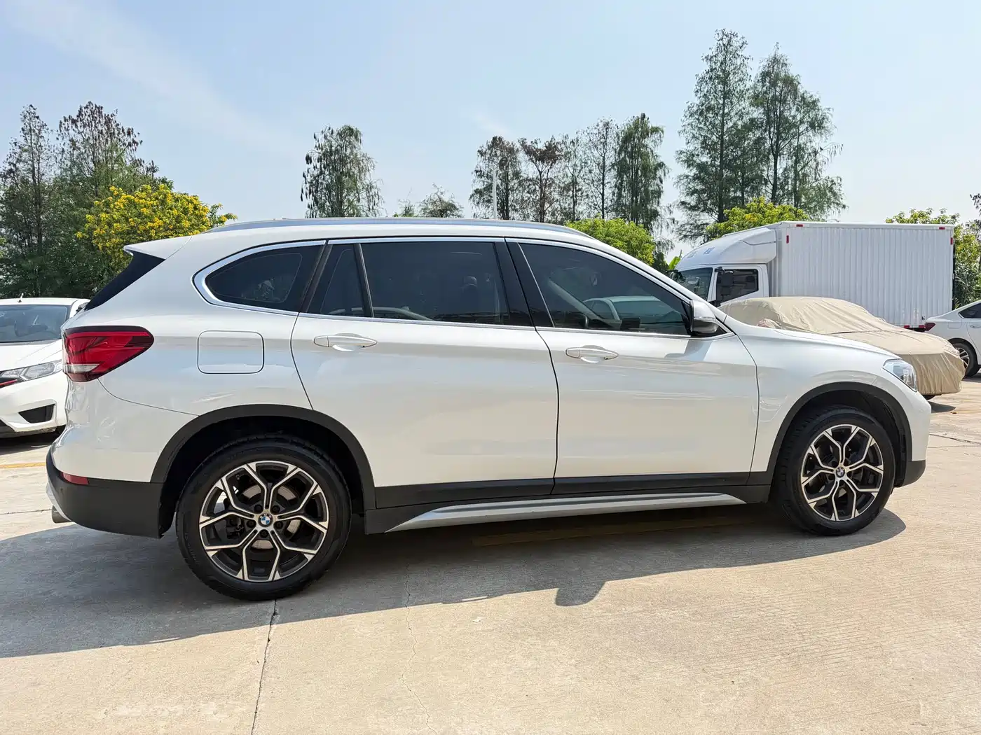 BMW X1 2022 sDrive20Li Premium фото 4