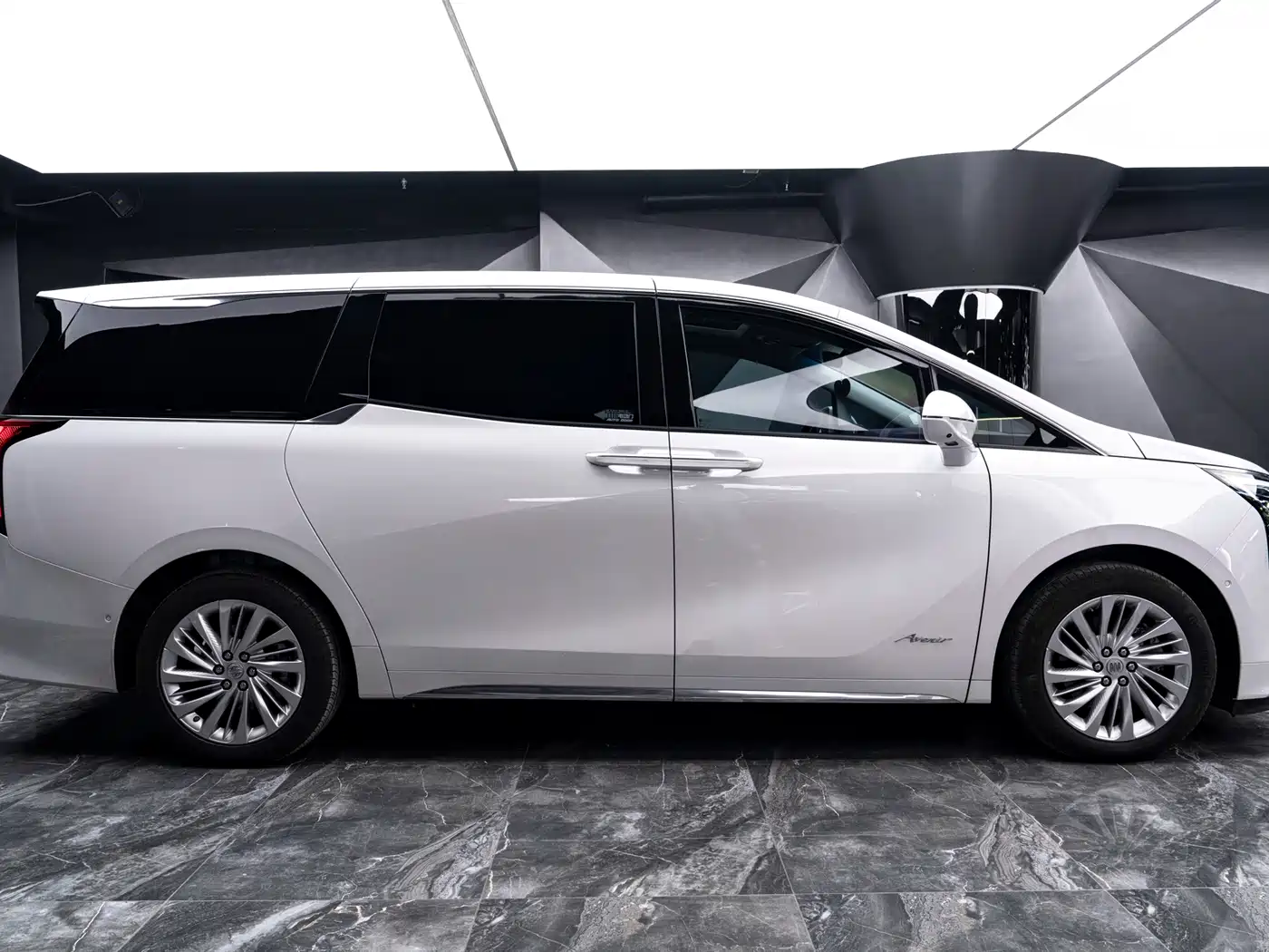 Buick Century 2023 2.0T 6-Seat World Edition фото 4