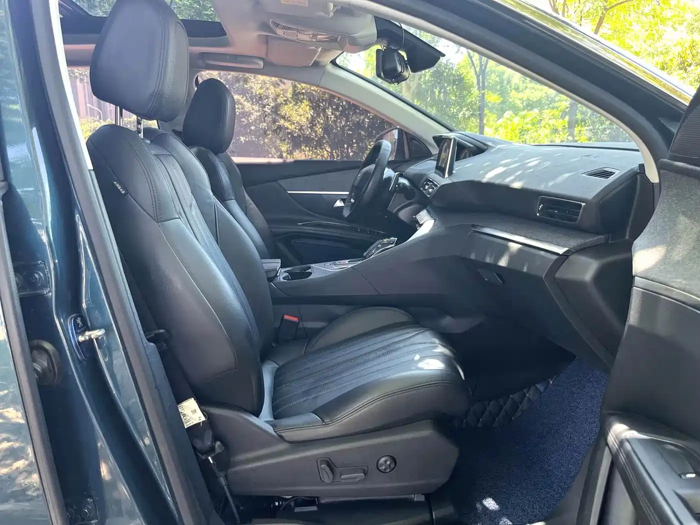 Peugeot 5008 2017 380THP 7-seat Luxury Edition фото 34