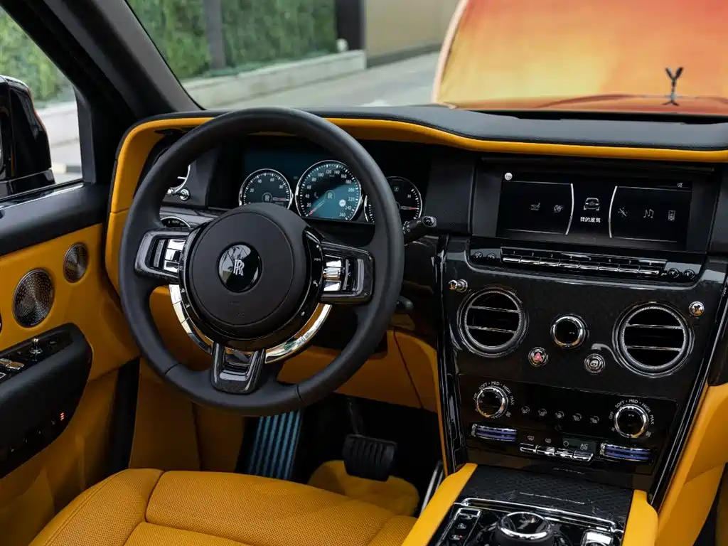 Rolls-Royce Cullinan 2023 2024 Black Badge