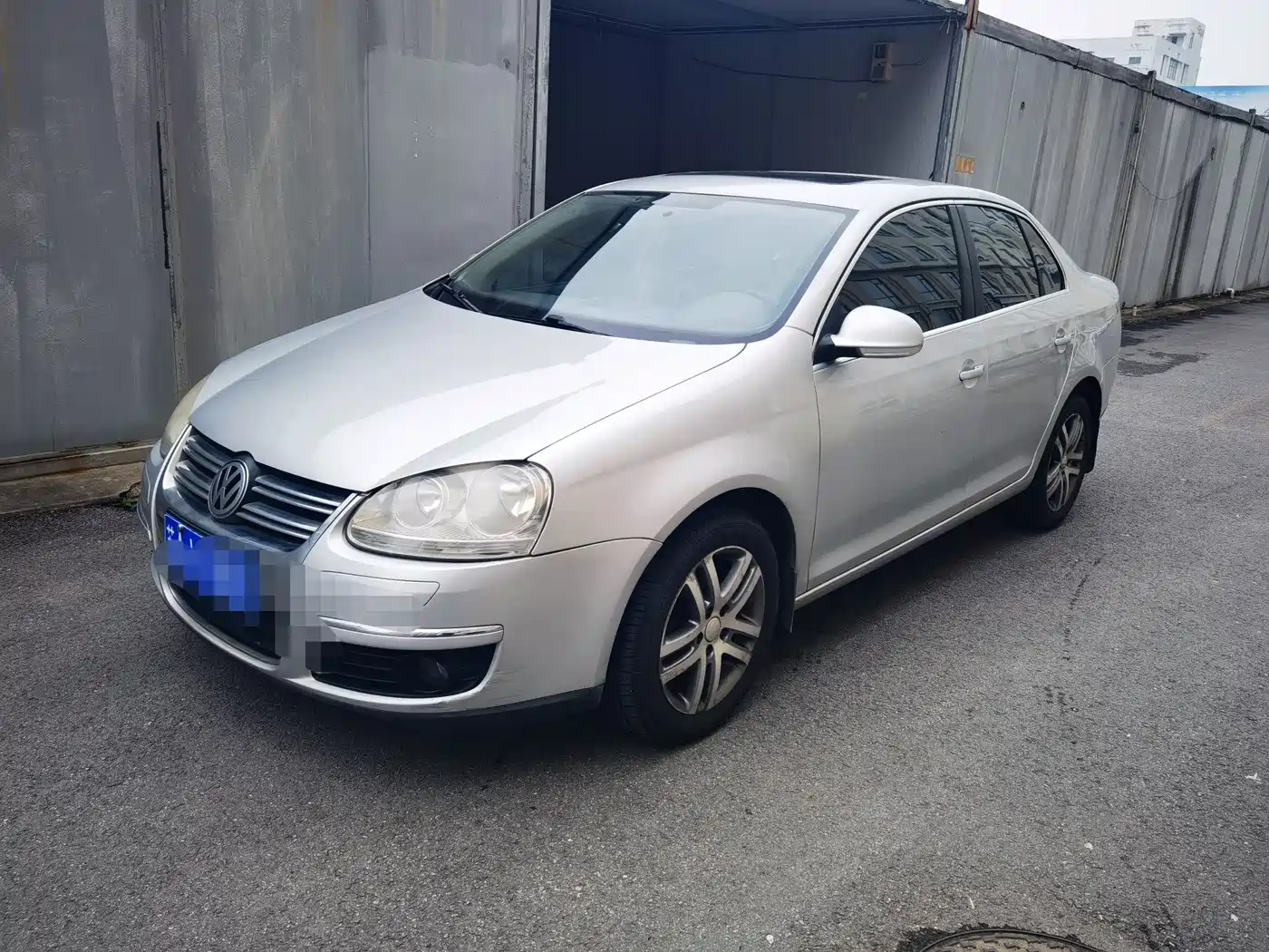 Volkswagen Sagitar 2009 1.6L Automatic Comfort