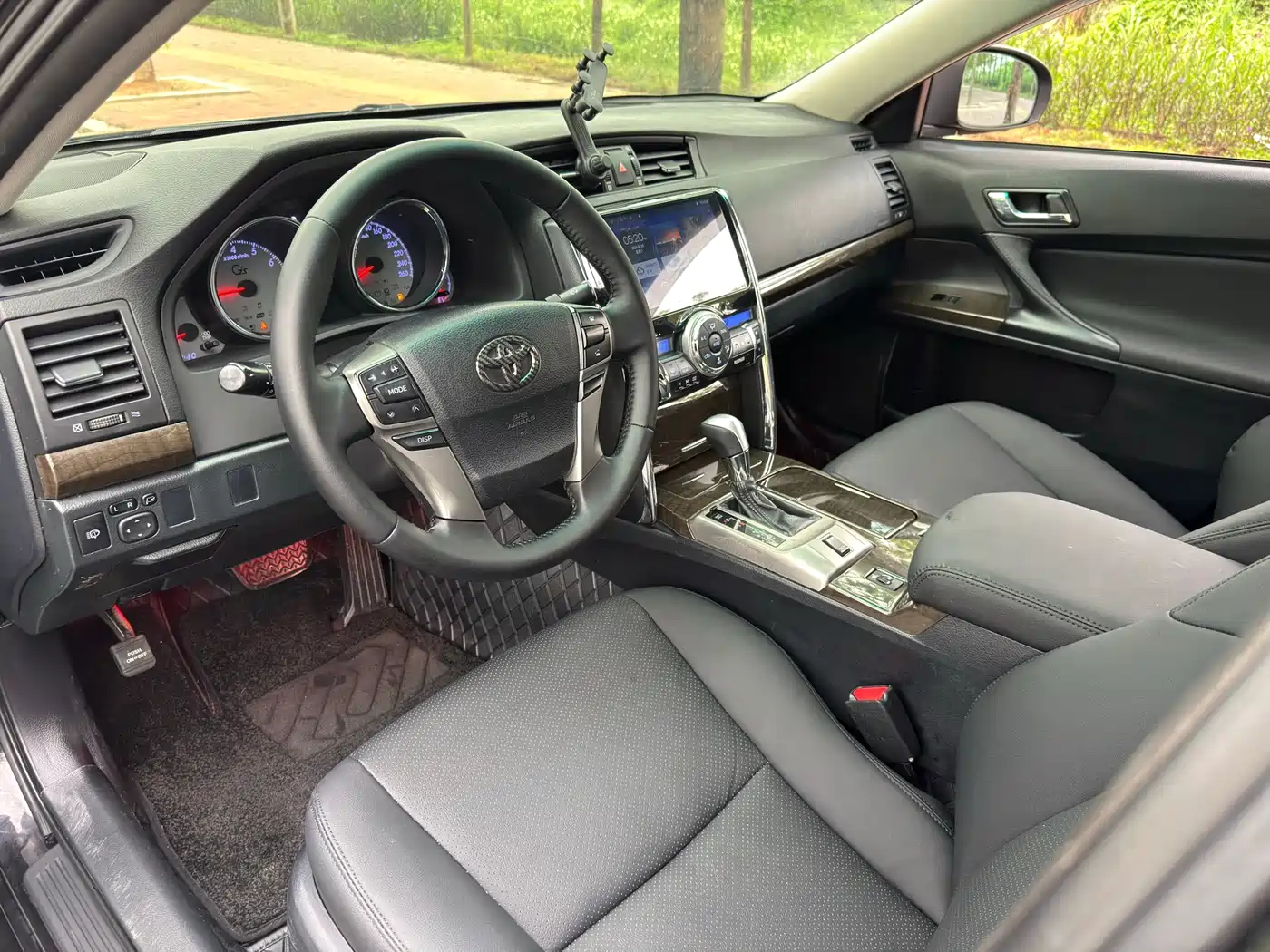 Toyota Reiz 2013 2.5V Premium Edition фото 5