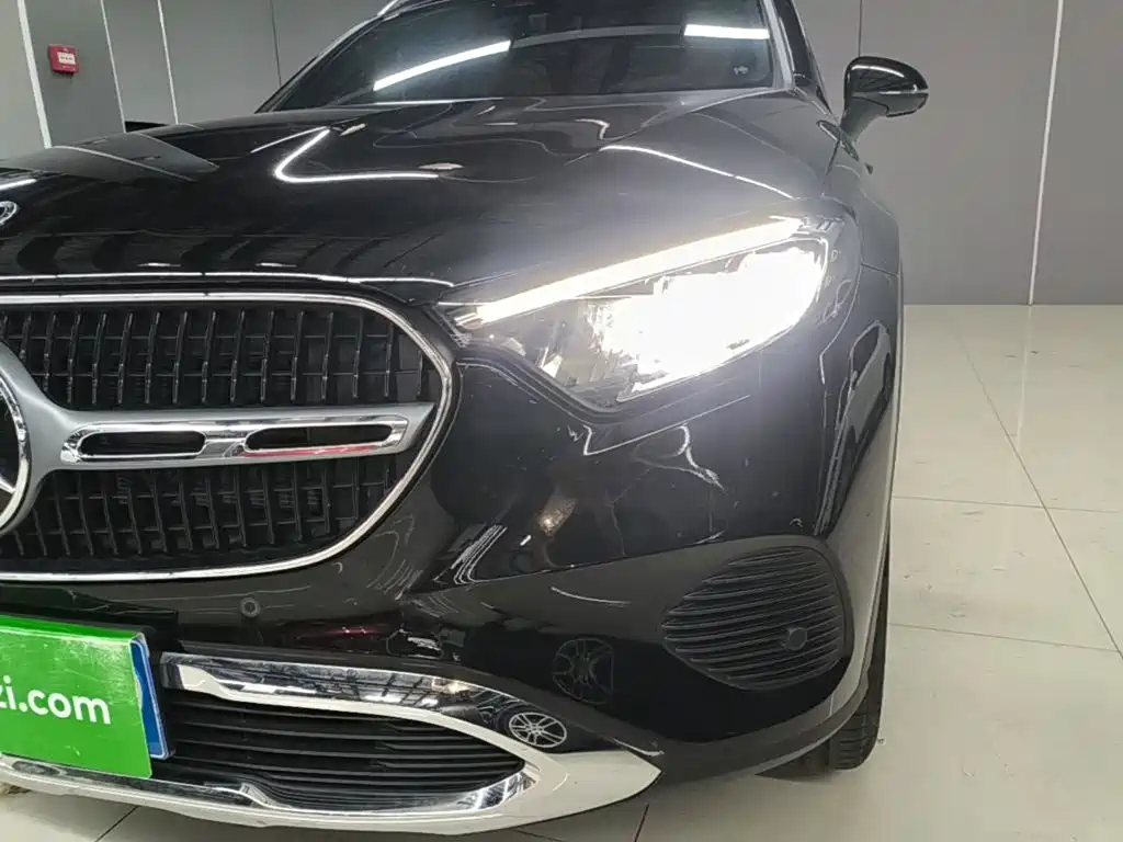 Photo 24 - Mercedes-Benz GLC