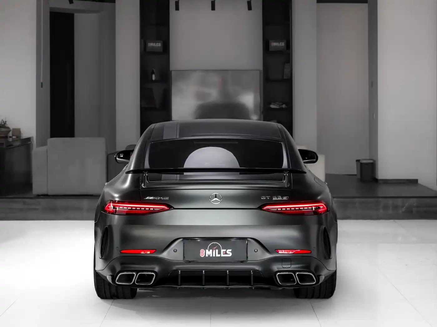 صورة 3 - Mercedes-Benz AMG GT